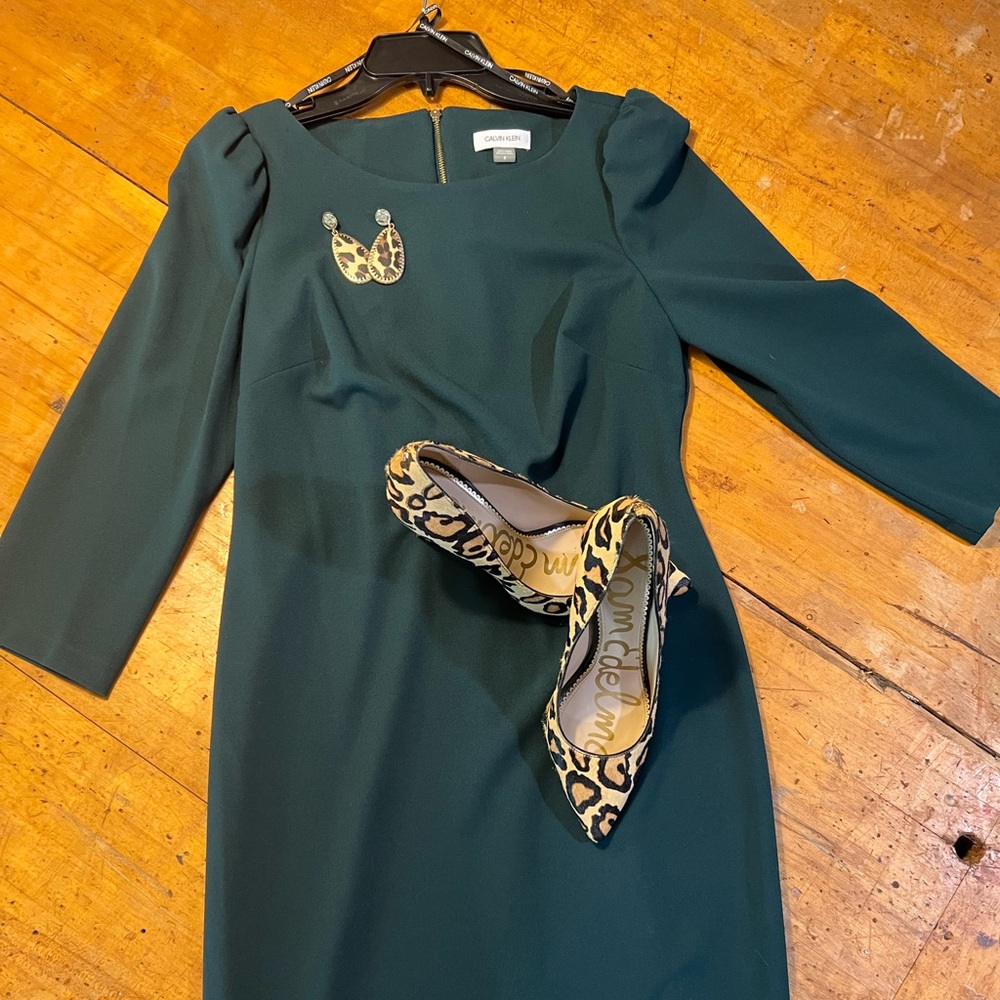 Calvin Klein 8 sheath dress